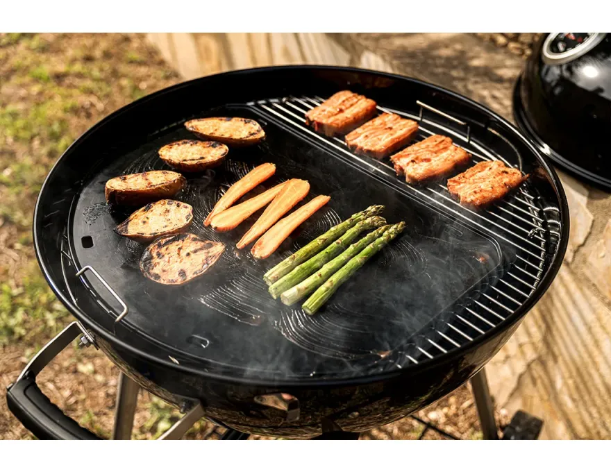 Grill węglowy 22" Premium Charcoal Kettle czarny 57 cm + zestaw (komin do rozpalania #67802, węgiel drzewny 3 kg #67107, podpałka 100 szt. #67052) - 6